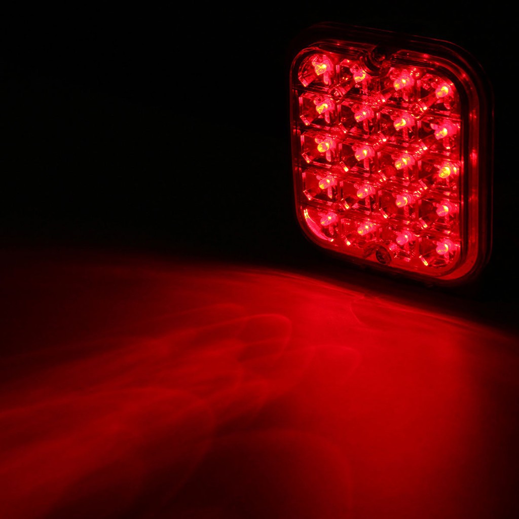 Đèn LED gắn đuôi xe tải báo tín hiệu hãm phanh
