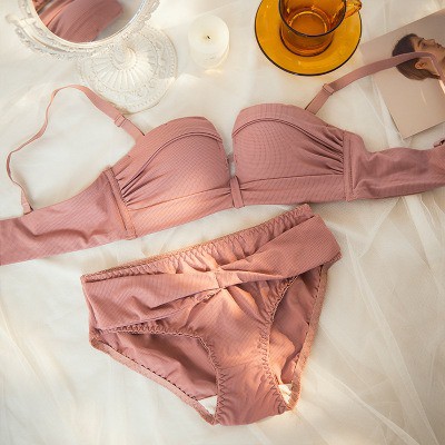 BỘ ĐỒ LÓT NỮ,ÁO LÓT NỮ, ÁO NGỰC ĐÚC SU QUẢ NGANG THÔNG HƠI KHÔNG GỌNG NÂNG NGỰC - BỘ QUẢ VUÔNG