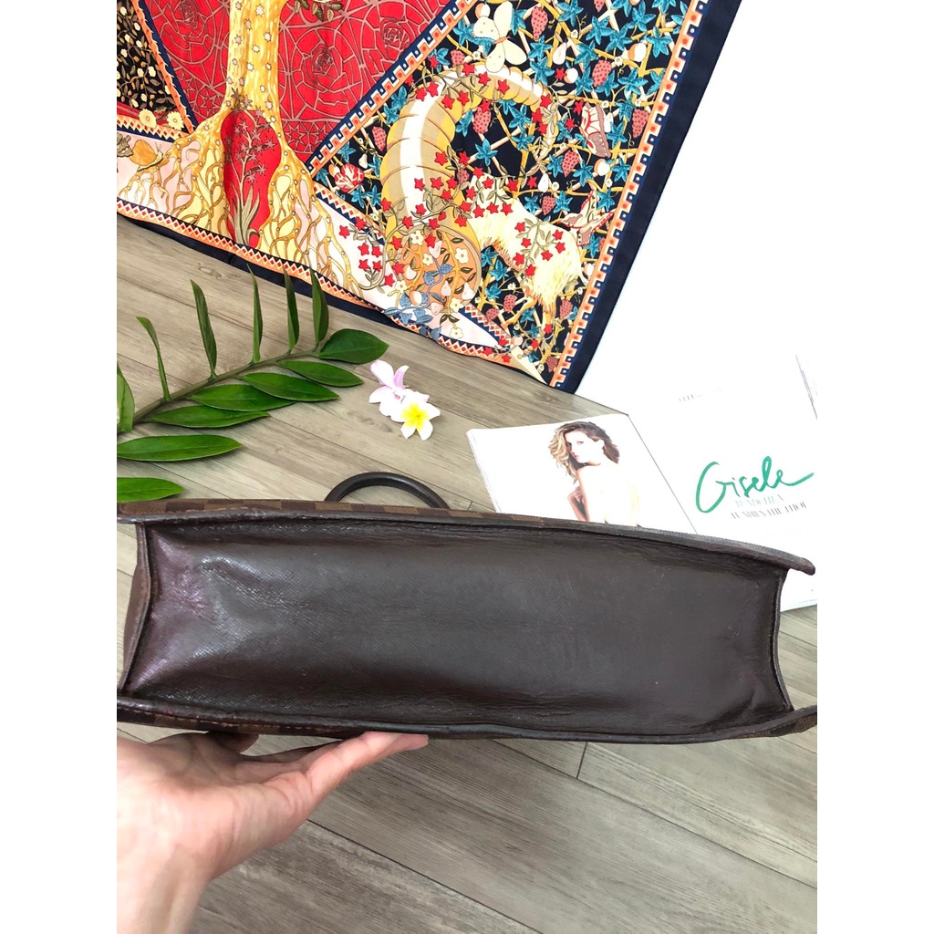 Thanh lý cặp đựng hồ sơ hiệu Louis Vuitton, hàng cổ | BigBuy360 - bigbuy360.vn