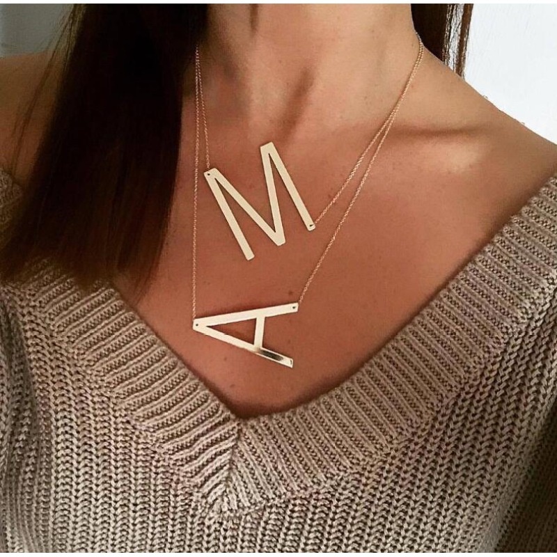 Vòng cổ mặt chữ cái bằng thép không gỉ
