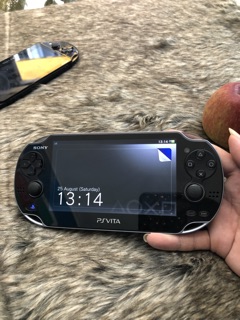 Bán máy psvita 1000 3g/wifi đã hack full ( hàng nhật bãi )