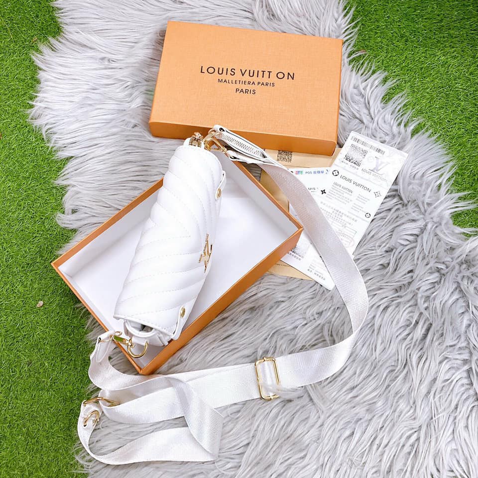 TÚI NỮ DỄ THƯƠNG DỰ TIỆC PR4 (SIZE 20CM ) MẪU HÓT FULL BOX | BigBuy360 - bigbuy360.vn