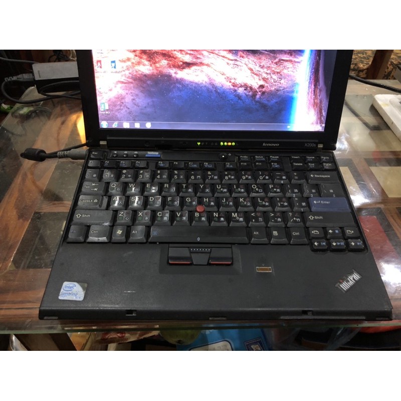 Thanh lý Lenovo IBM X200 nhỏ nhẹ 12inh tiện di chuyển