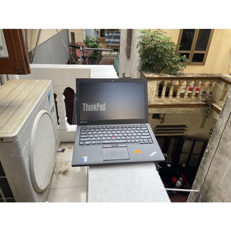 thinkpad laptop doanh nhân x250 chíp i5-5300
