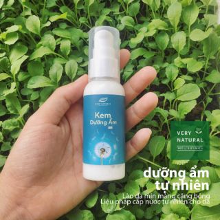 Kem dưỡng ẩm Very Natural tự nhiên