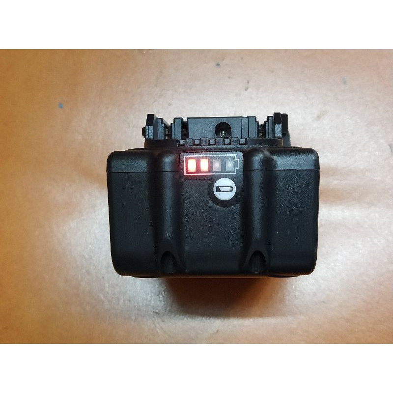 Pin Makita 18v nhận sạc zin adapter