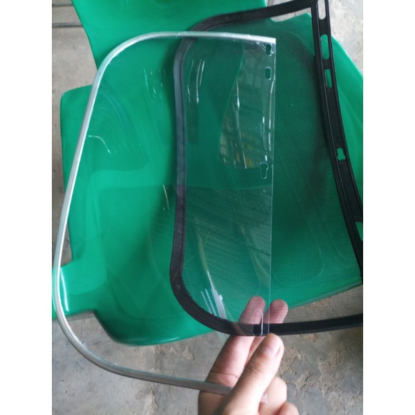 Kính và lưới dời ở mũ bảo hộ, mũ phát cỏ