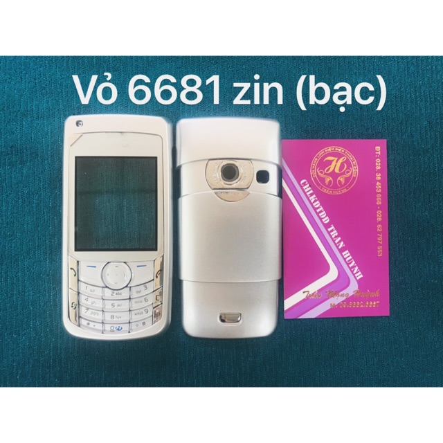 Vỏ Nokia 6681 bộ (mặt trước,mặt sau,bàn phím)2 màu bạc và xanh