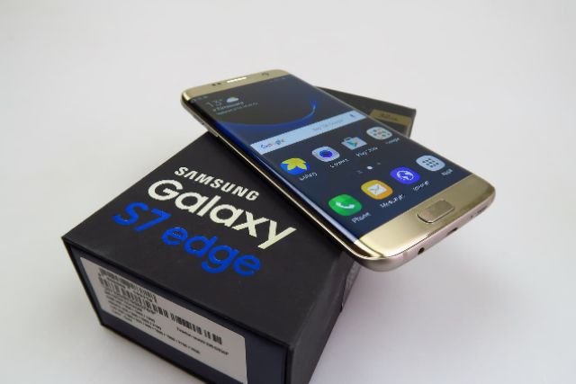 Điện thoại Samsung galaxy s7edge chính hãng cũ 99%