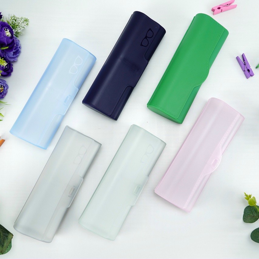 Hộp đựng kính cận nhiều màu