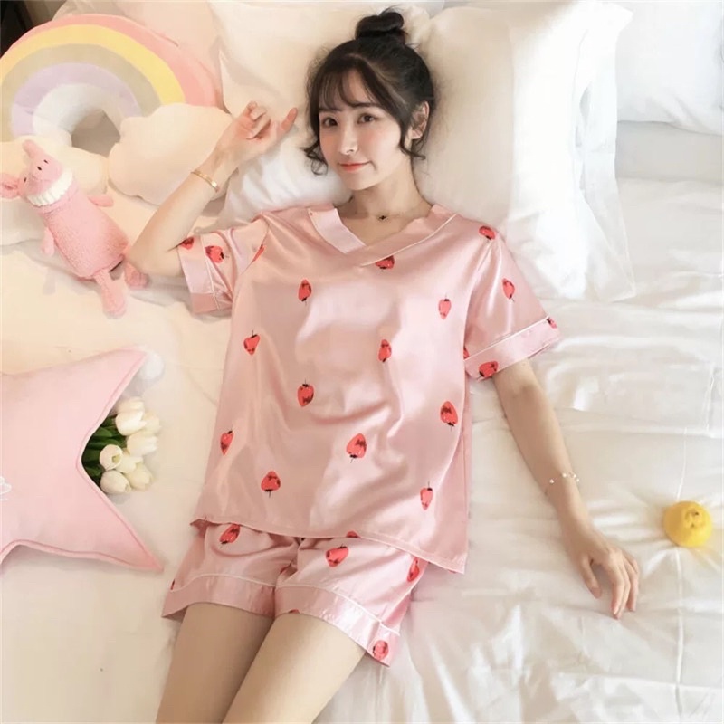 2️⃣ ☘️ [QUÀ TẶNG] [Hình thật] [Bigsize 3XL-5XL] [RẺ VÔ ĐỊCH] Đồ ngủ/mặc nhà/pyjama lụa đùi cổ tim.