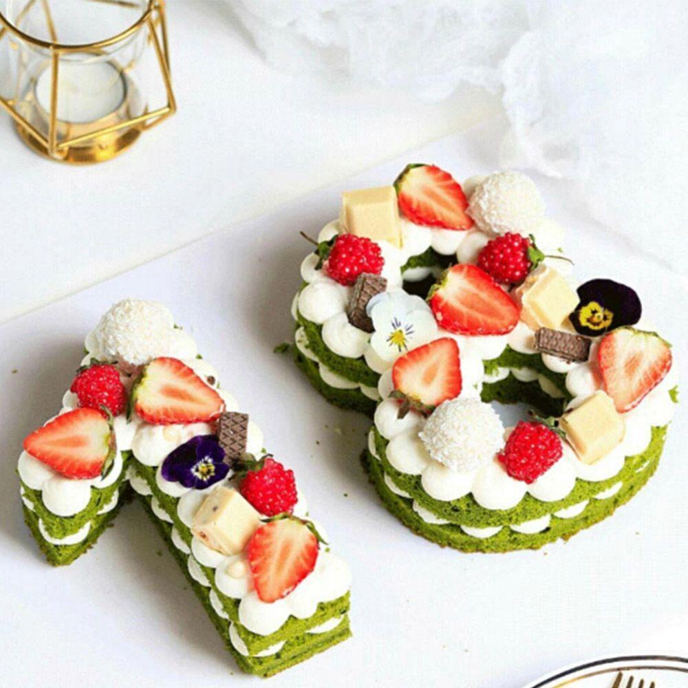 Khuôn Làm Bánh Muffin Bằng Nhựa Tiện Dụng Cho Nhà Bếp