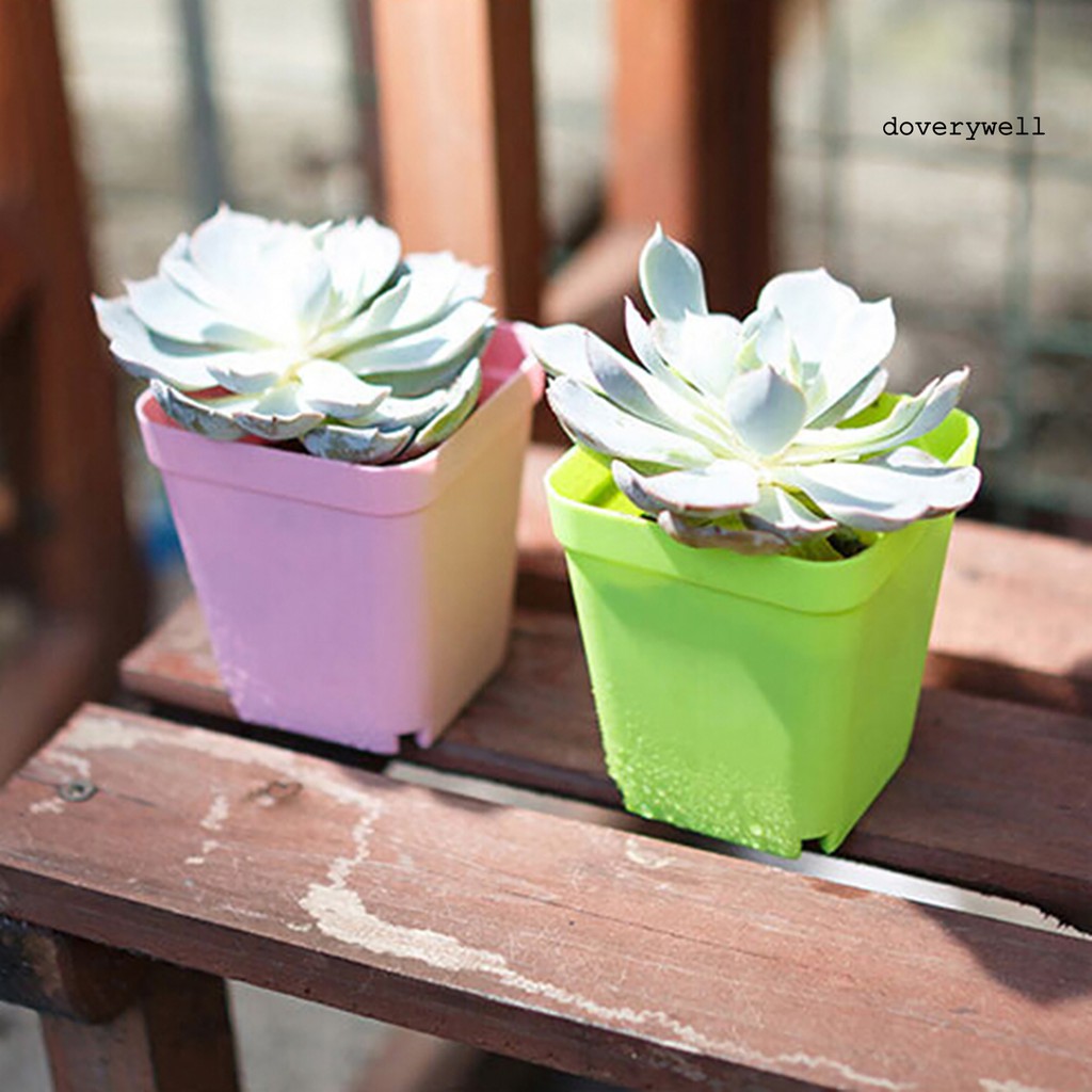 Chậu Hoa Bằng Nhựa Hình Vuông Kèm Khay Đựng