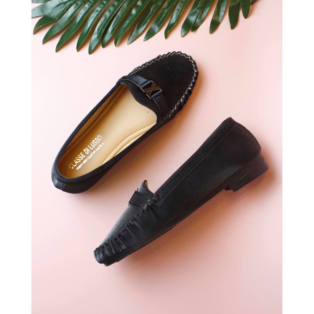 GIÀY MỌI MOCCASIN ĐEN X DA NHĂN CM002BG | BigBuy360 - bigbuy360.vn