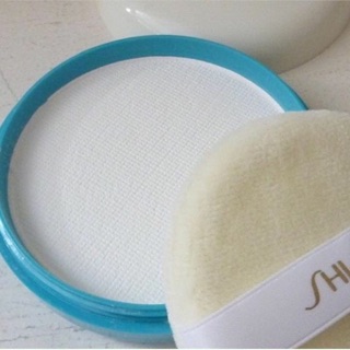 Phấn rôm Shiseido 