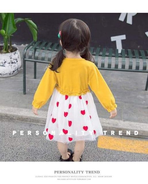 Váy thu đông hình tim đáng yêu cho bé