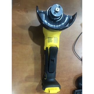 DEWALT máy mài cắt pin DCG413