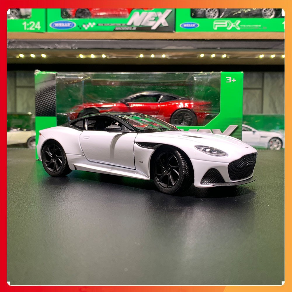 Xe mô hình Aston Martin DBS Superleggera tỉ lệ 1:24 Welly màu trắng