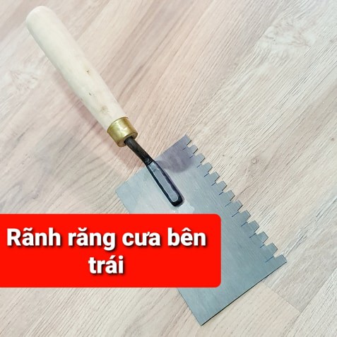 Bộ Đôi Bay Vuông Răng Cưa Lưỡi Thép 9x16,5cm Và Bay Tam Giác Lưỡi Thép Cán Gỗ 33x10cm