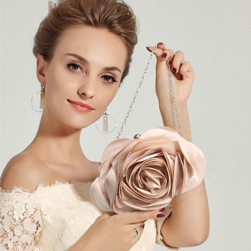 Ví Cầm Tay Đính Hoa Thời Trang Cho Nữ