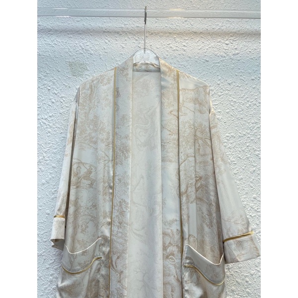 Áo choàng in hoạ tiết chất liệu mềm mại thoải mái thương hiệu Dior CD 2022 cao cấp | BigBuy360 - bigbuy360.vn