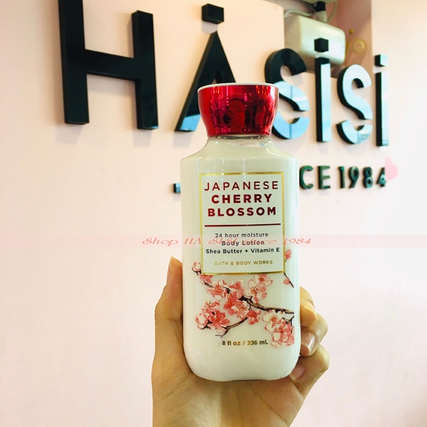 SỮA DƯỠNG THỂ BATH &amp; BODY WORKS - Japanese Cherry Blossom Body Lotion 236ml