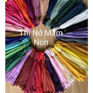 Khoá kéo giao màu ngẫu nhiên