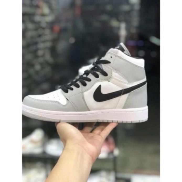 Giày thể thao Jordan 1 xám cao cổ, Giày sneaker Jodan cao cổ xám móc đen smoke grey nam nữ hannnnnnnngf chuẩn 11