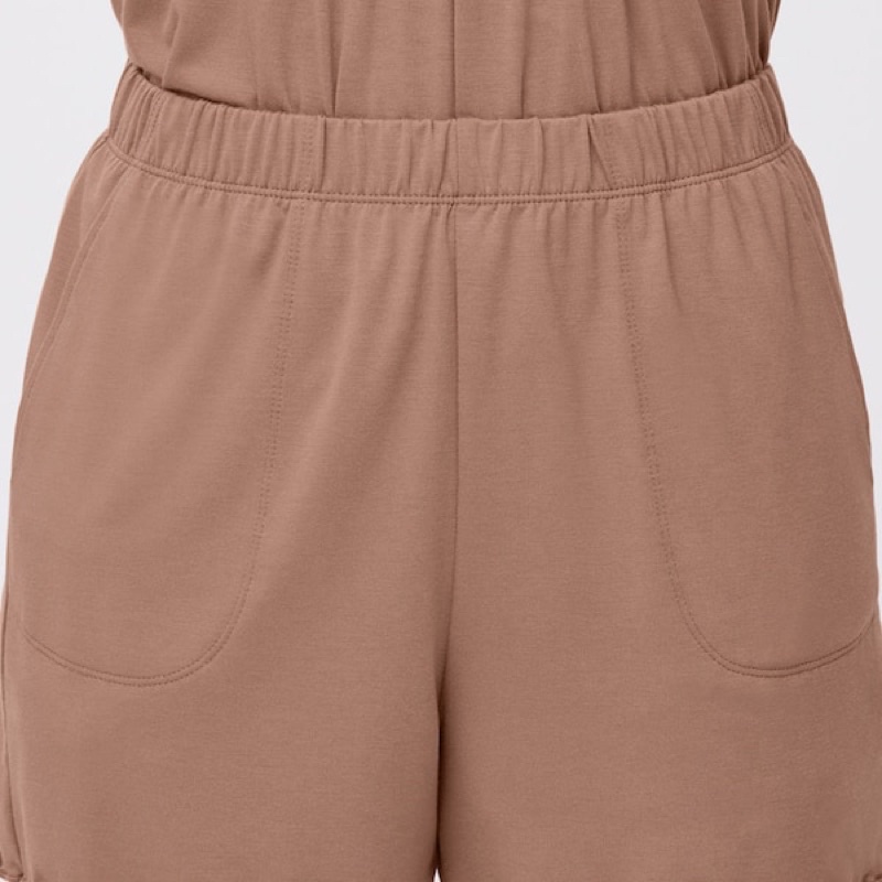 Bộ quần áo cộc nữ cổ tim liền cup ngực dễ thương của Gu - Nhật