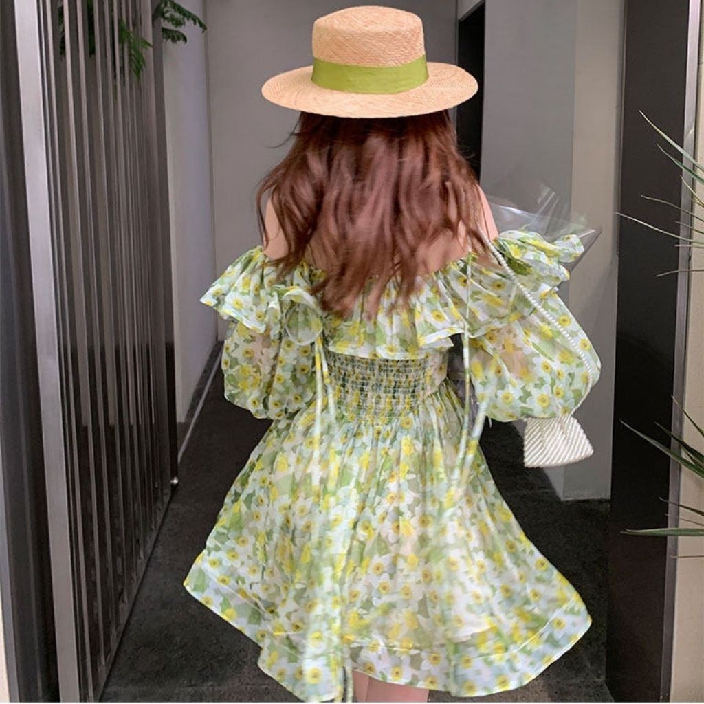 Váy hoa nhí , đầm trễ vai xòe dáng ngắn phong cách tiểu thư mùa hè Hàn Quốc