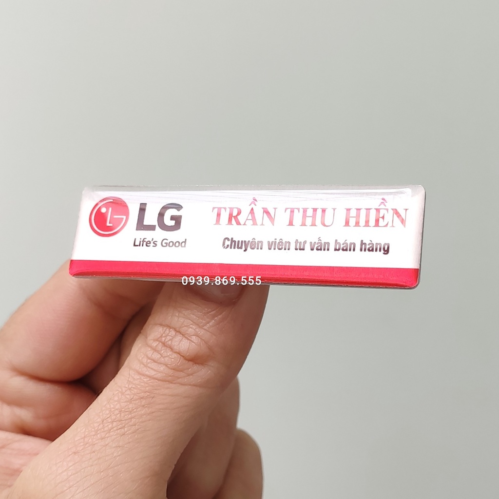 Bảng tên nhân viên - Thẻ tên nhân viên cài áo