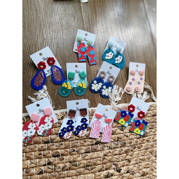 Khuyên tai artwork Phong cách Hàn Quốc style Ulzzang