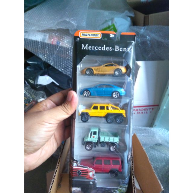 Bộ 5 xe Matchbox Mercedes Benz , hộp như hình , xe đẹp như mới