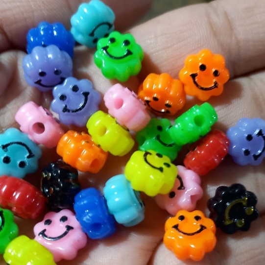 10/20/50 mặt cười in nổi hình hoa 10mm