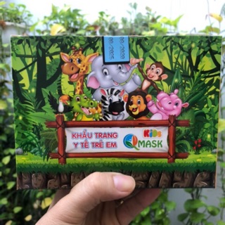 Khẩu trang y tế em bé qmask
