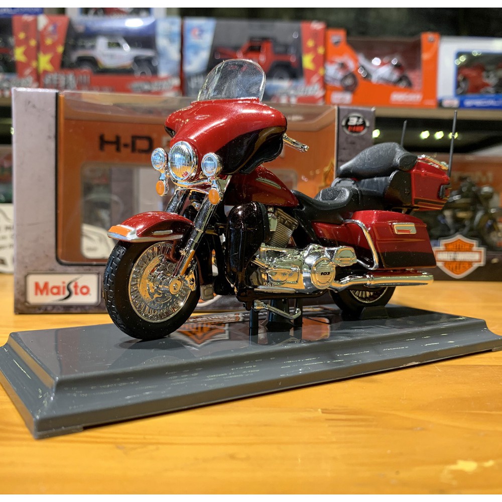 Mô hình xe HARLEY DAVIDSON FLHTK ULTRA LIMITED tỉ lệ 1:18 hãng Maisto