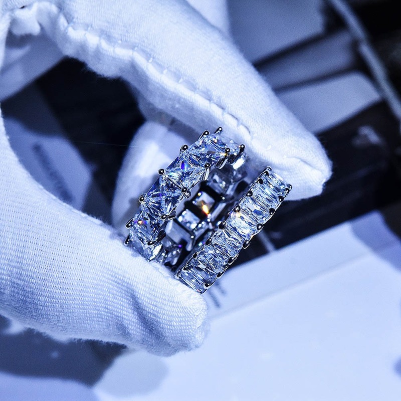 Nhẫn Hợp Kim Hình Trái Tim Đính Đá Xinh Xắn Cho Nữ