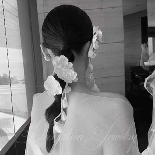 cài tóc dải hoa cô dâu