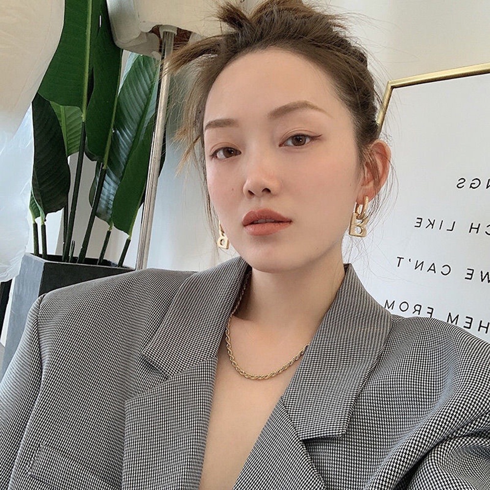 Đôi Khuyên Tai Dài Họa Tiết Chữ B Thời Trang Thanh Lịch Cho Nữ