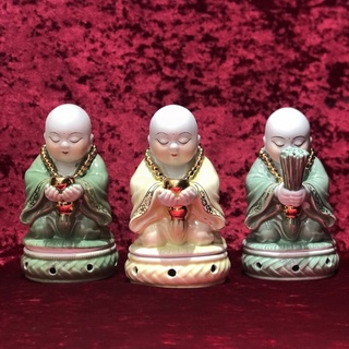 Lư đốt trầm hương, lư xông trầm chú tiểu bằng sứ