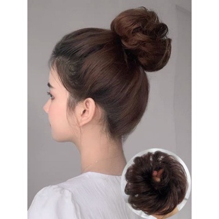 Búi cột xoăn tóc giả