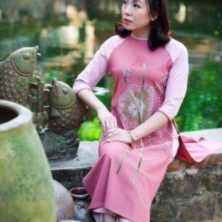Áo dài cách tân thêu tay