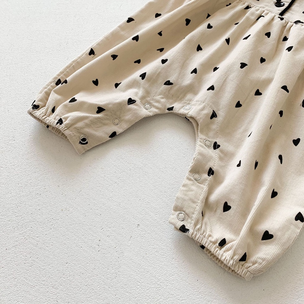 Áo liền quần dài tay in hình trái tim xinh xắn dành cho bé sơ sinh