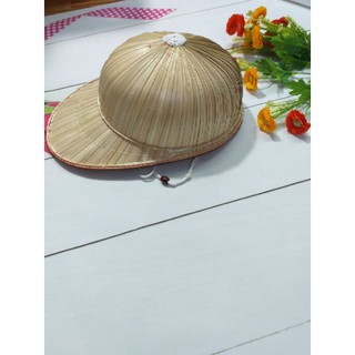Nón kết đan bằng lá