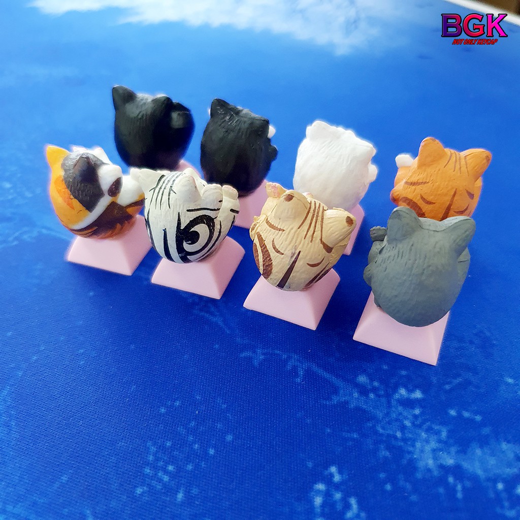 Keycap lẻ hình Mèo Con Nằm Ngửa Liếm Bi cực kỳ dễ thương ( keycap Artisan )