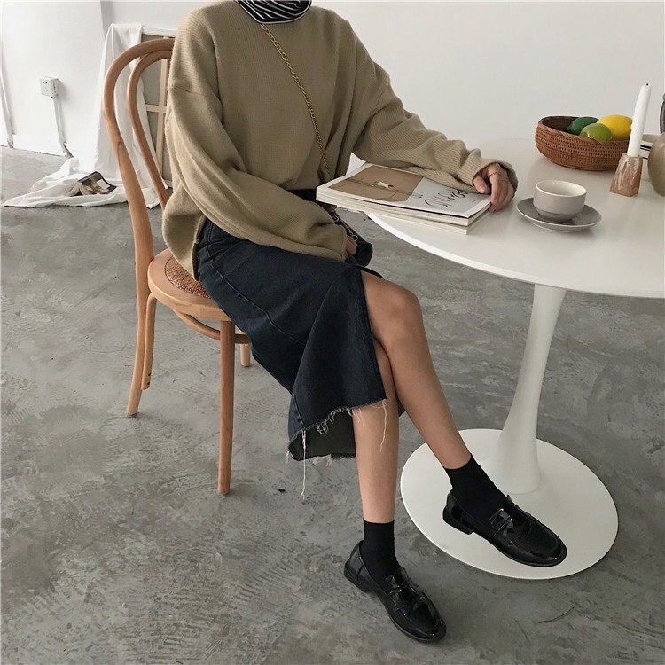 Chân váy cạp cao dài qua gối tua gấu trước_A13