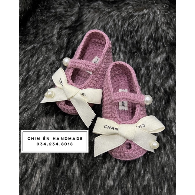 Búp bê hồng nơ trắng