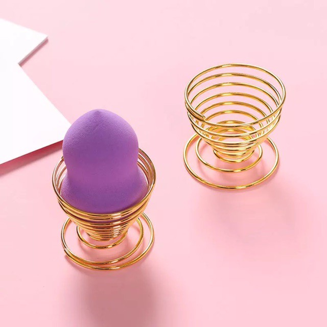 Giá hình trứng đựng mút tán nền