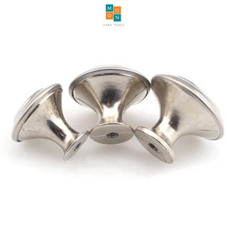 Núm nắm tủ màu trắng bạc