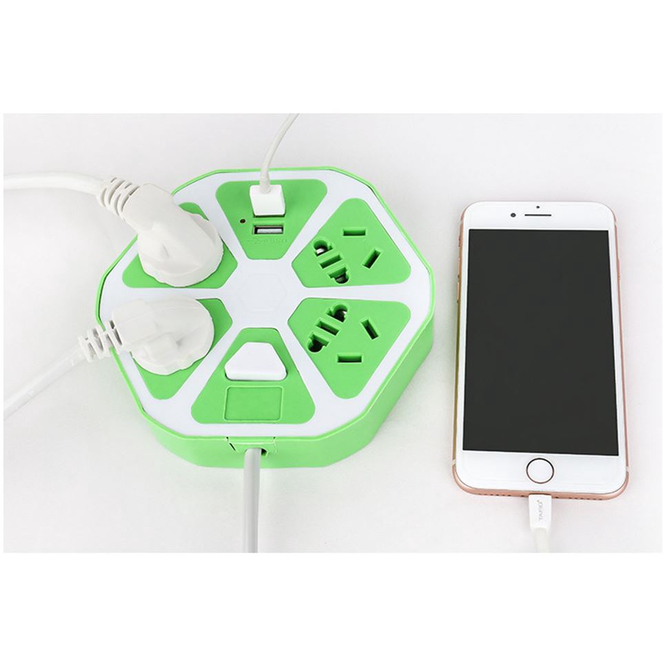 Ổ cắm điện đa năng 220V 10A chịu tải COMET, tích hợp cổng USB